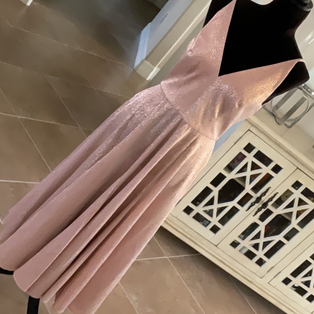 Dress The Population pink shimmer dress, v front & back, back zip, size M, NWT